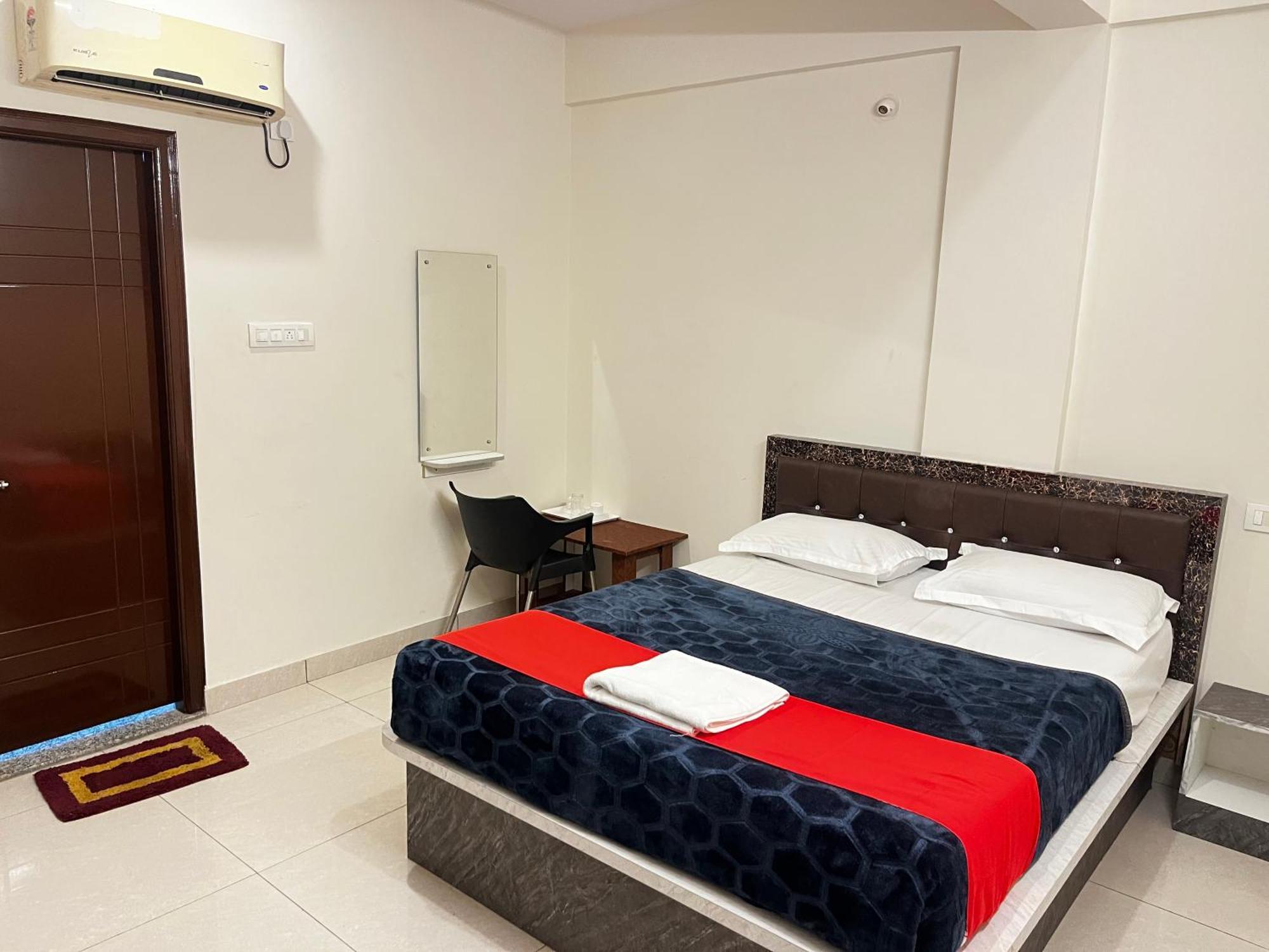Hotel Raj Comfort บังกาลอร์ ภายนอก รูปภาพ